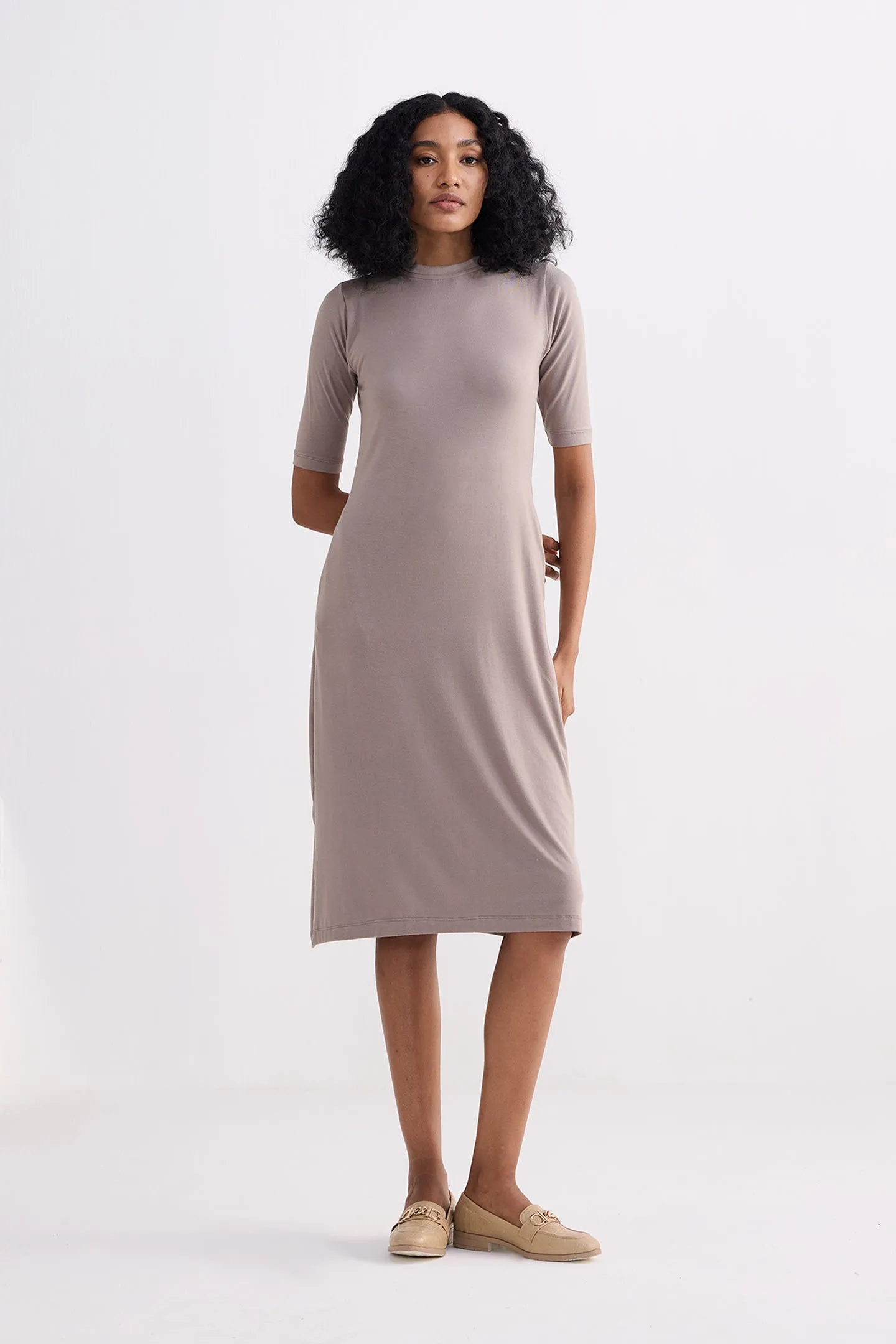 High Crew Neck Elbow Sleeves Fitted Dress in Dusty Brown