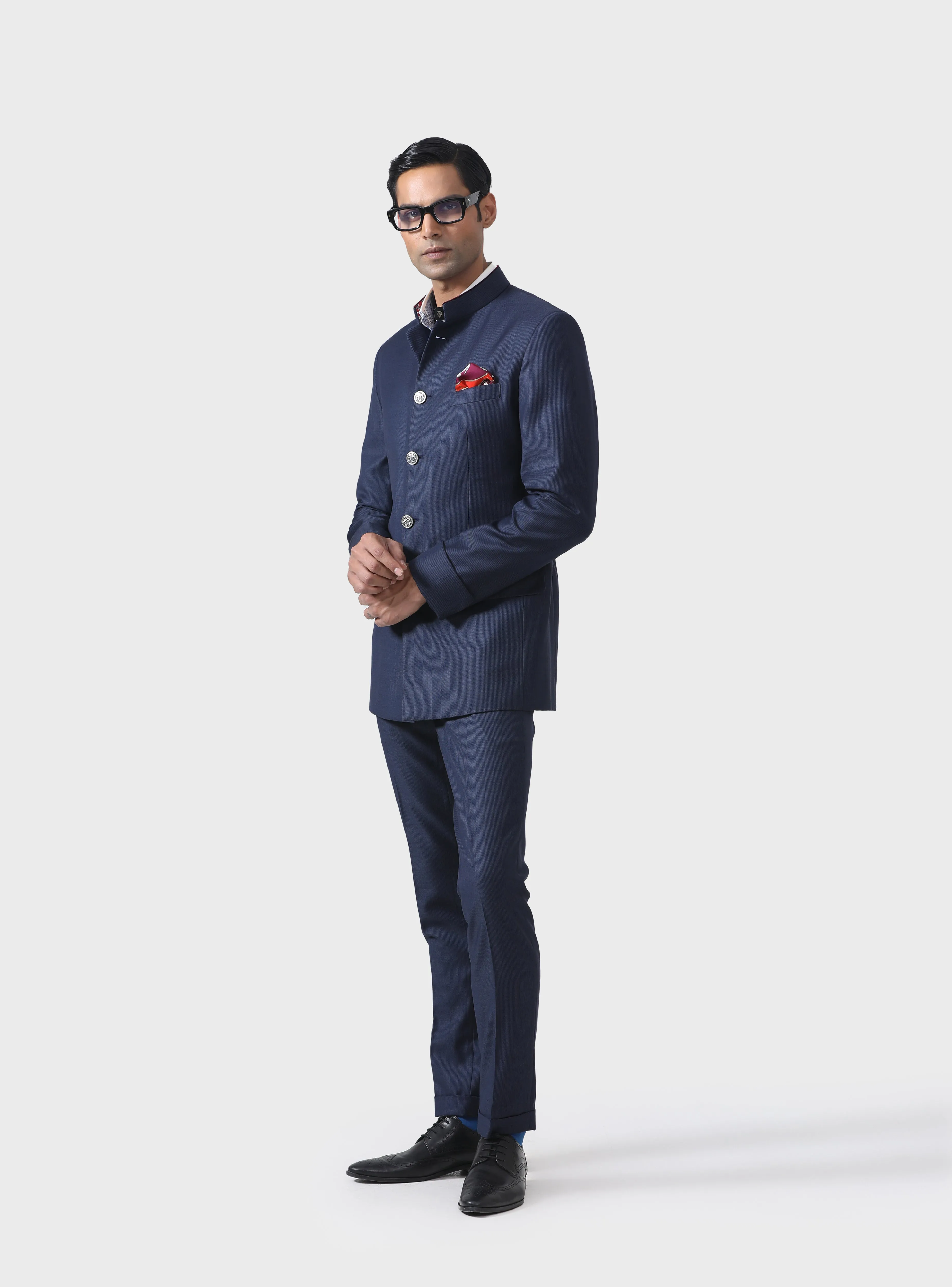 THE BANDHGALA SUIT A MASTERPIECE OF LUXURY AND CRAFTSMANSHIP