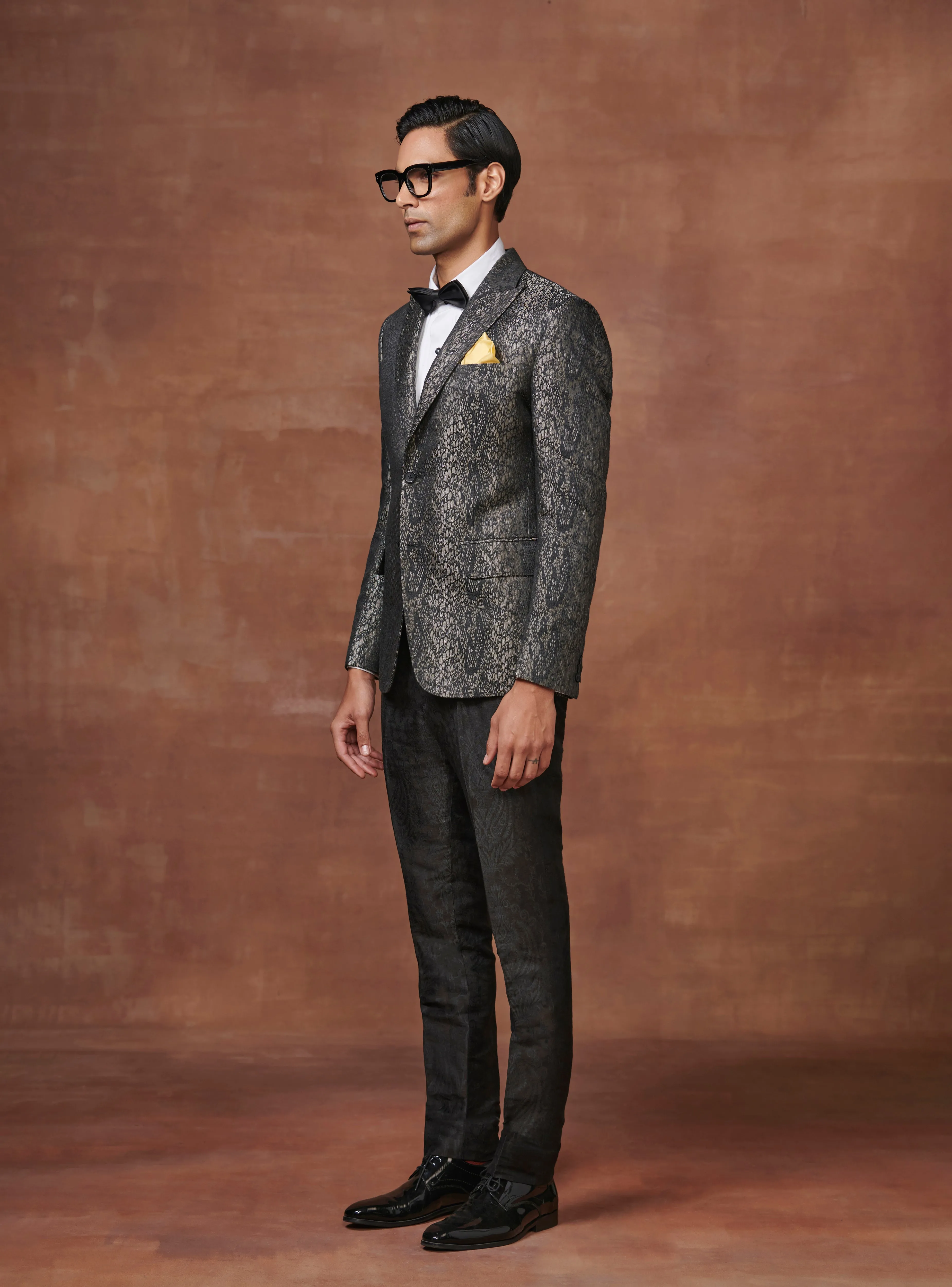 THE BESPOKE JACQUARD SYMPHONY TUXEDO JACKET